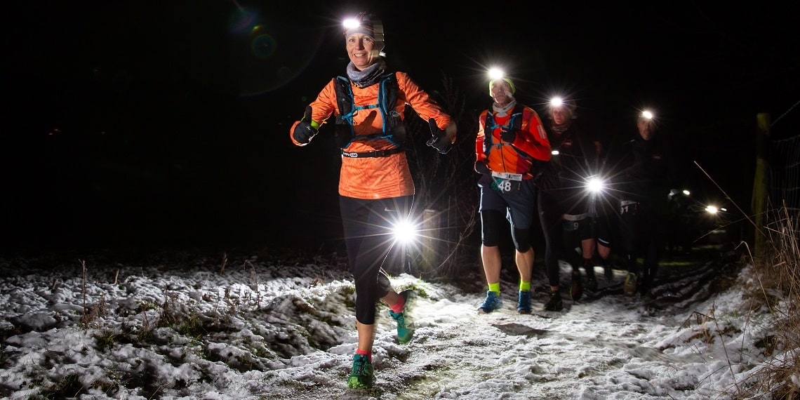 Bezpečnost při běhání za tmy v zimě: Jaká pravidla dodržovat?