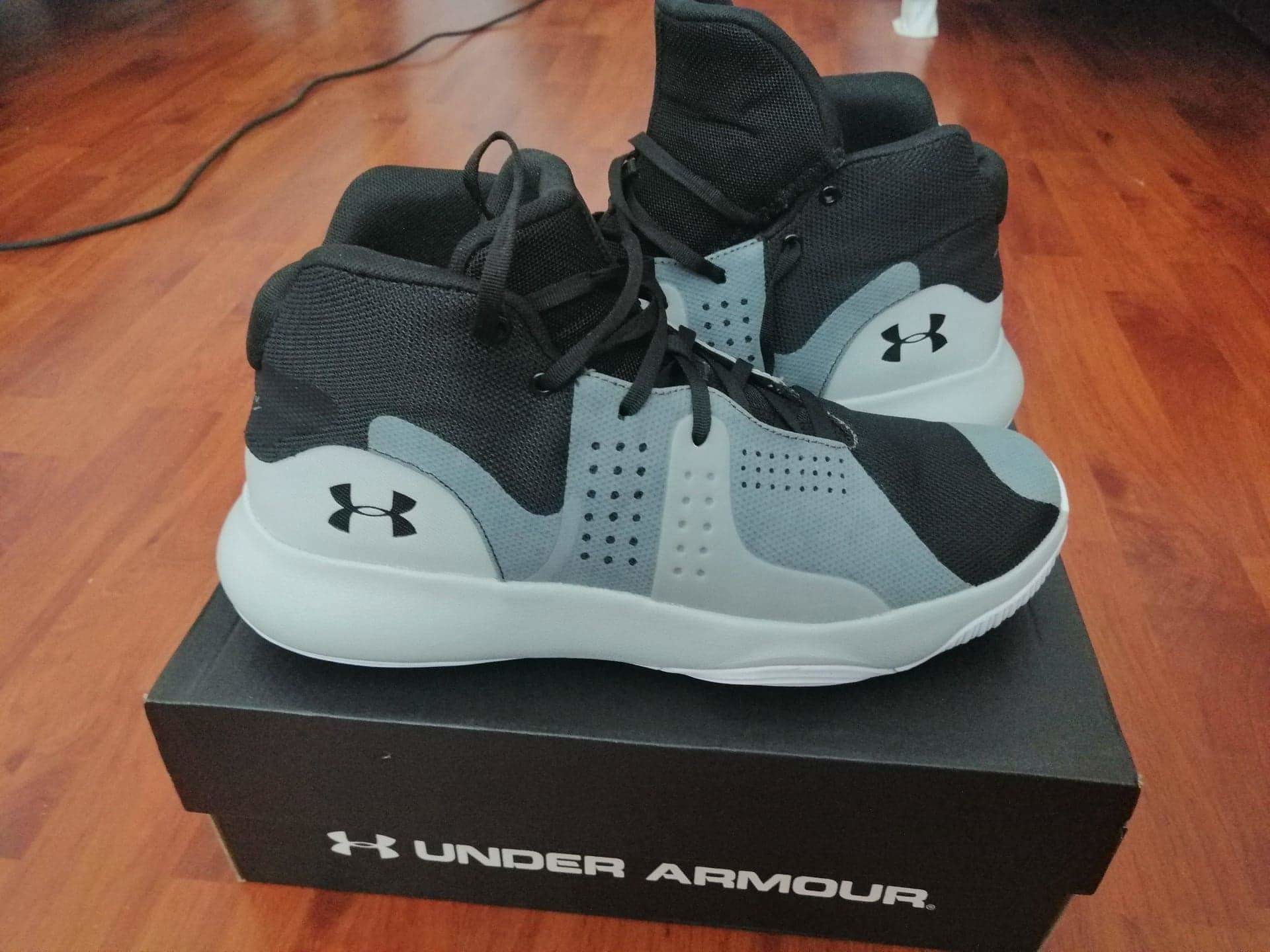 ua anomaly basketball shoes review