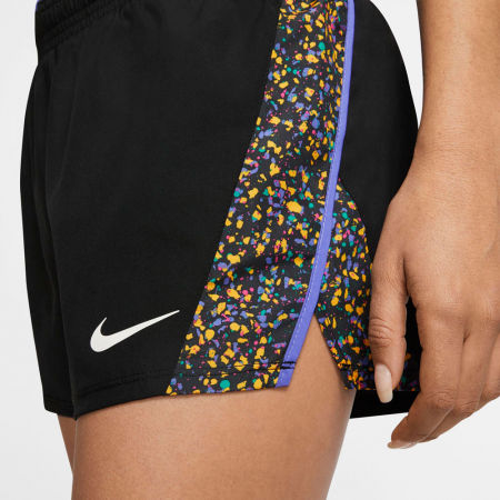 Dámské šortky - Nike ICNCLSH SHORT 10K W - 4