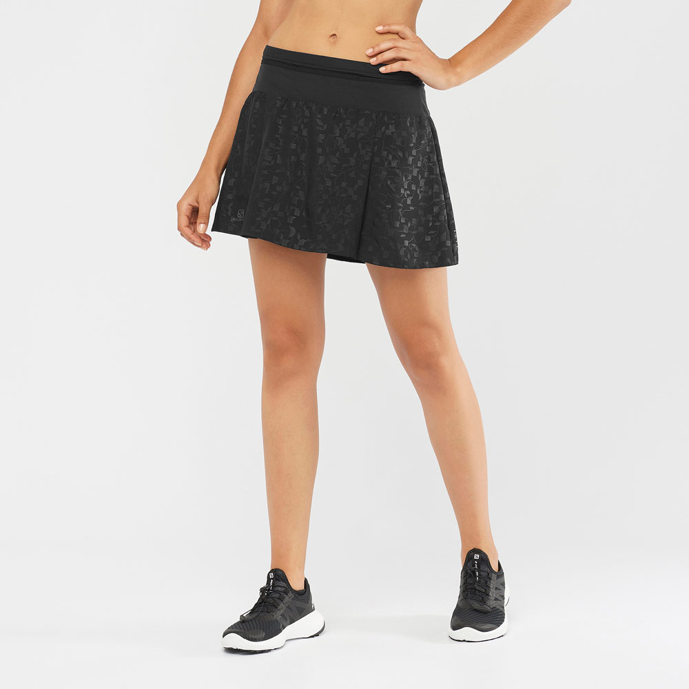 Women’s skirt with inner leggings