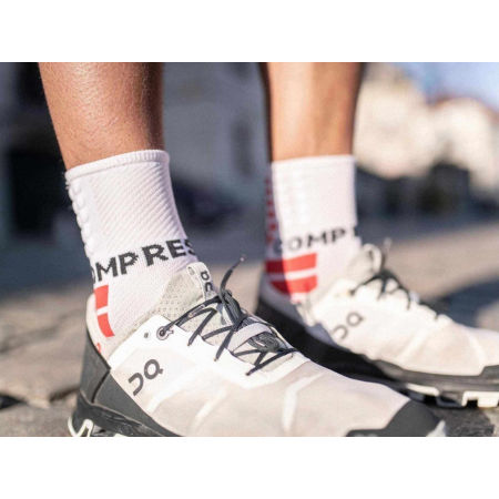 Běžecké ponožky - Compressport SHOCK ABSORB SOCKS - 11