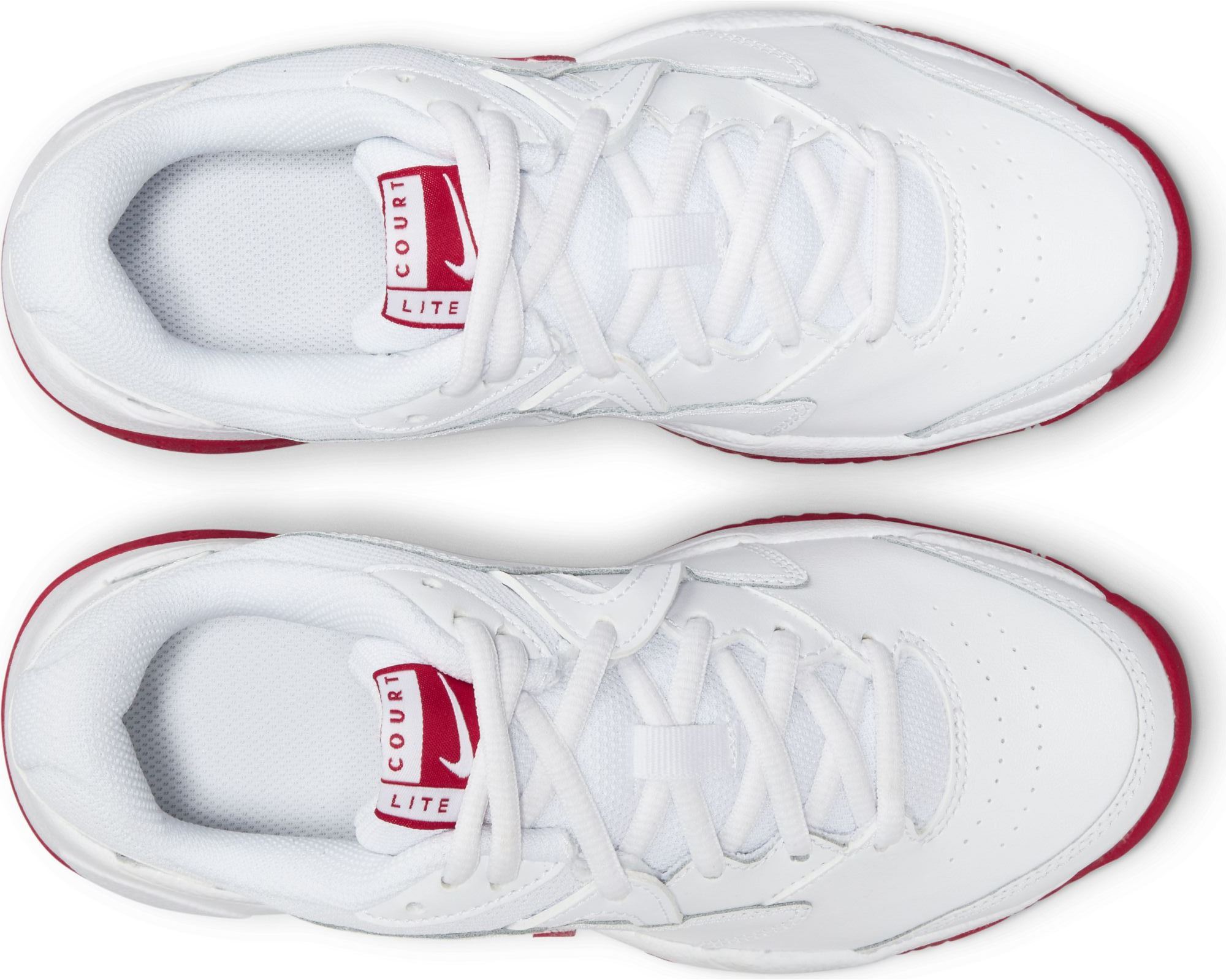 Junior’s tennis footwear