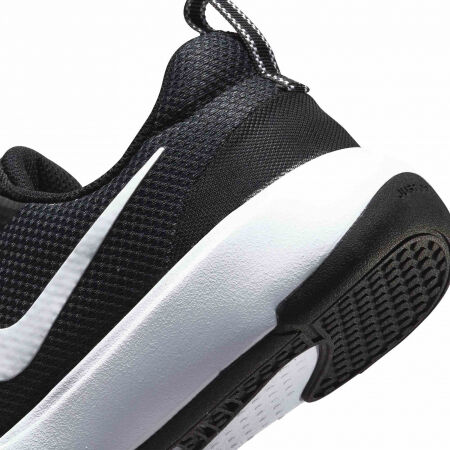 Дамски спортни обувки - Nike CITY REP TR - 8