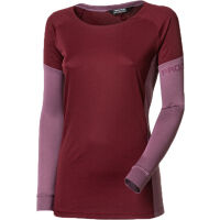 Women’s sports T-shirt with long sleeves