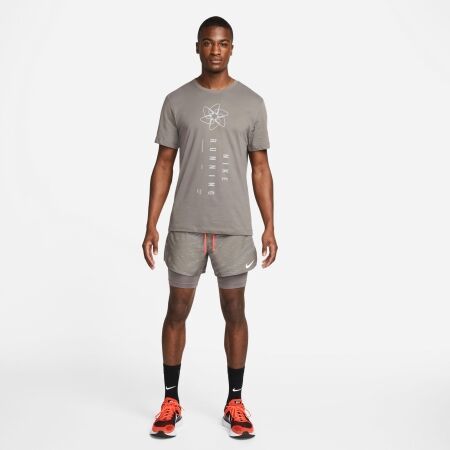 Tricou de bărbați - Nike DF TEE RUN DIVISION - 4