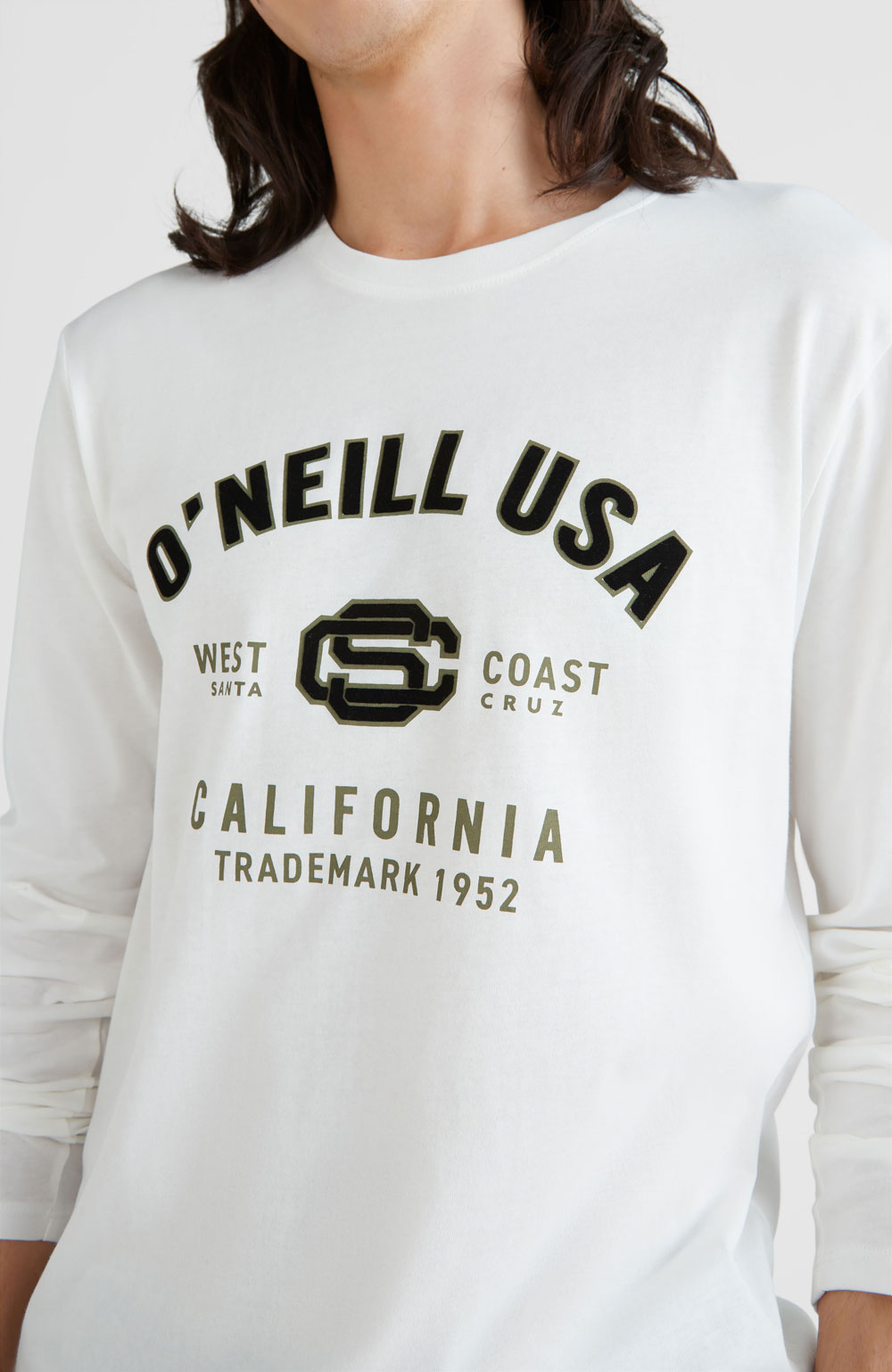 Men's top with long sleeves