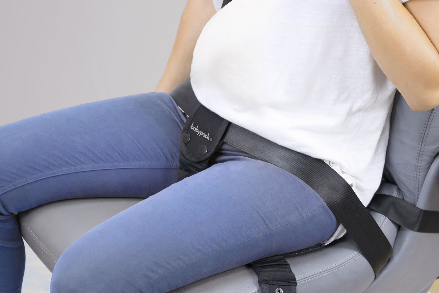 Seat belt for pregnant women
