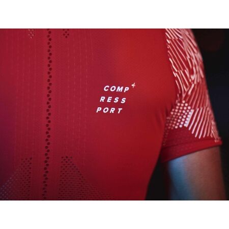 Koszulka męska do biegania - Compressport RACING SS TSHIRT M - 12