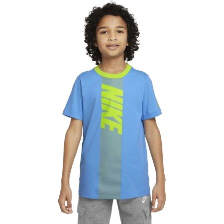 Nike NSW TEE AMPLIFY SP22 - Chlapecké tričko