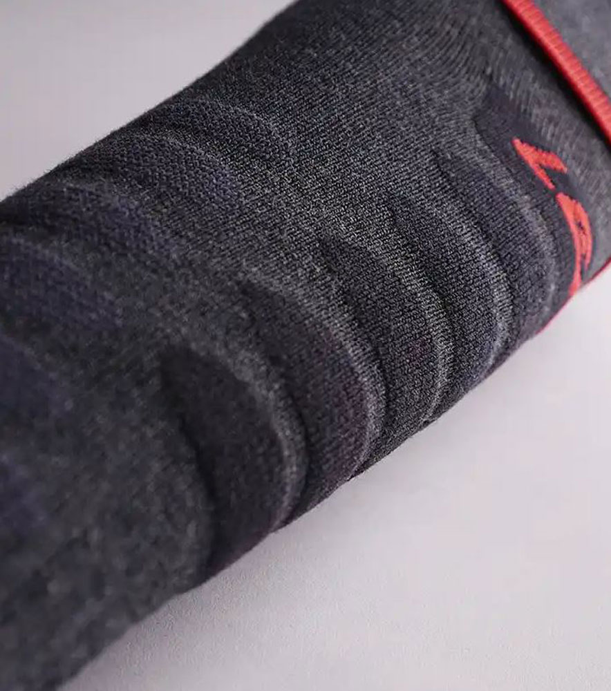 Затоплящи компресиращи чорапи