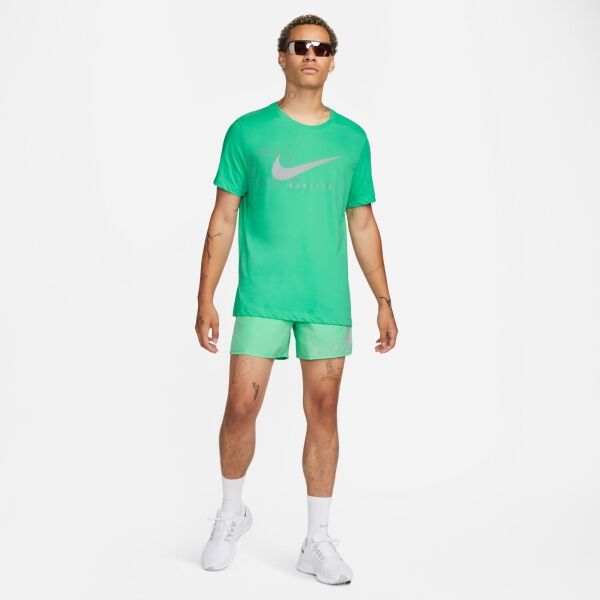 Nike NK DF TEE RUN DIV DFC SS Pánske Bežecké Tričko, Svetlo Zelená, Veľkosť L