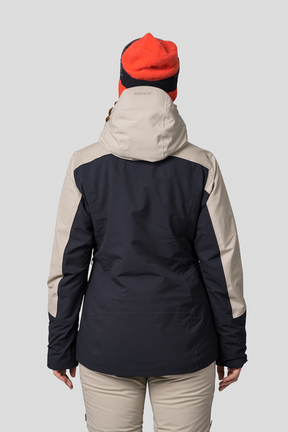 Women’s ski jacket with a membrane