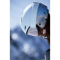 Ski helmet
