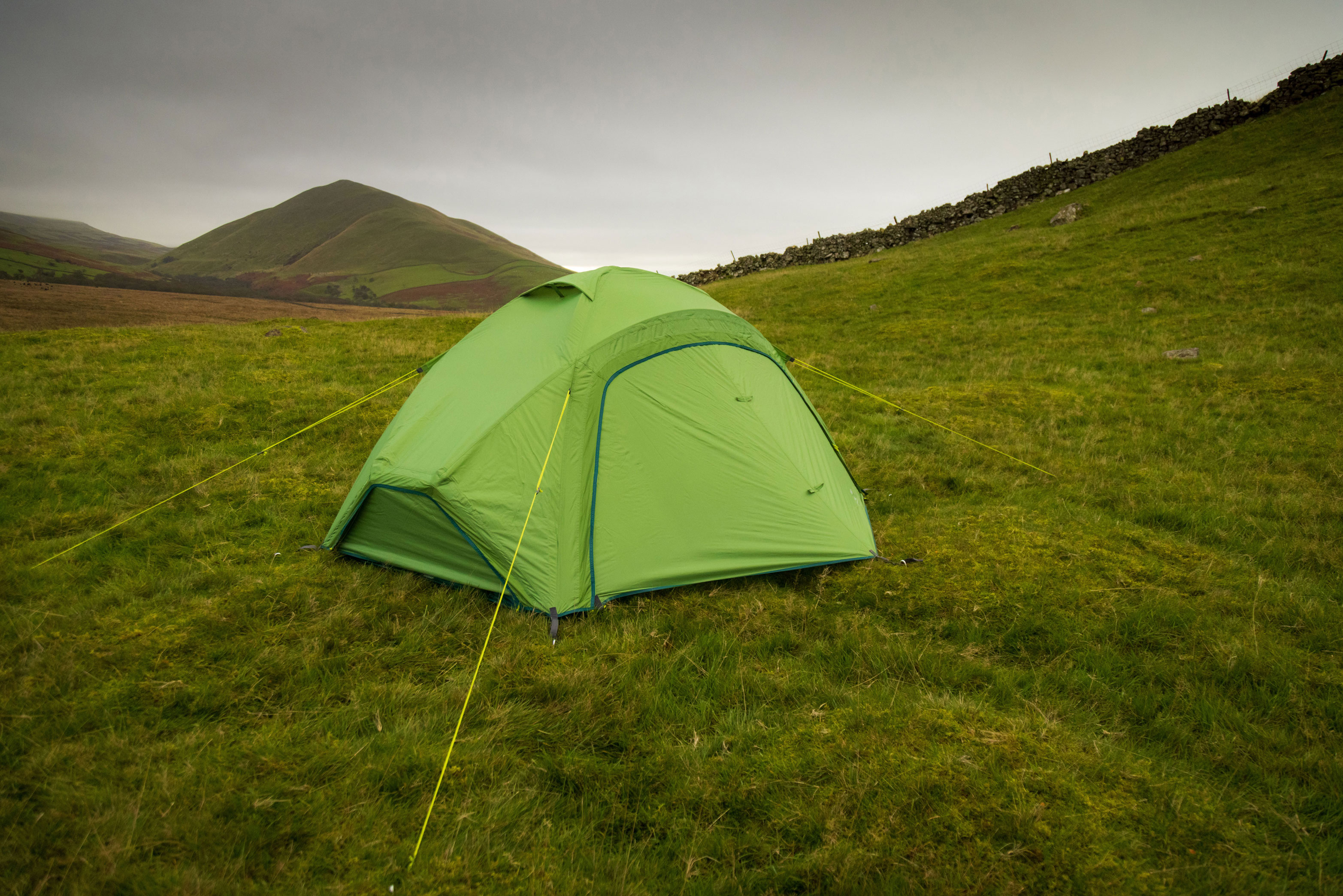 Малка палатка за къмпинг