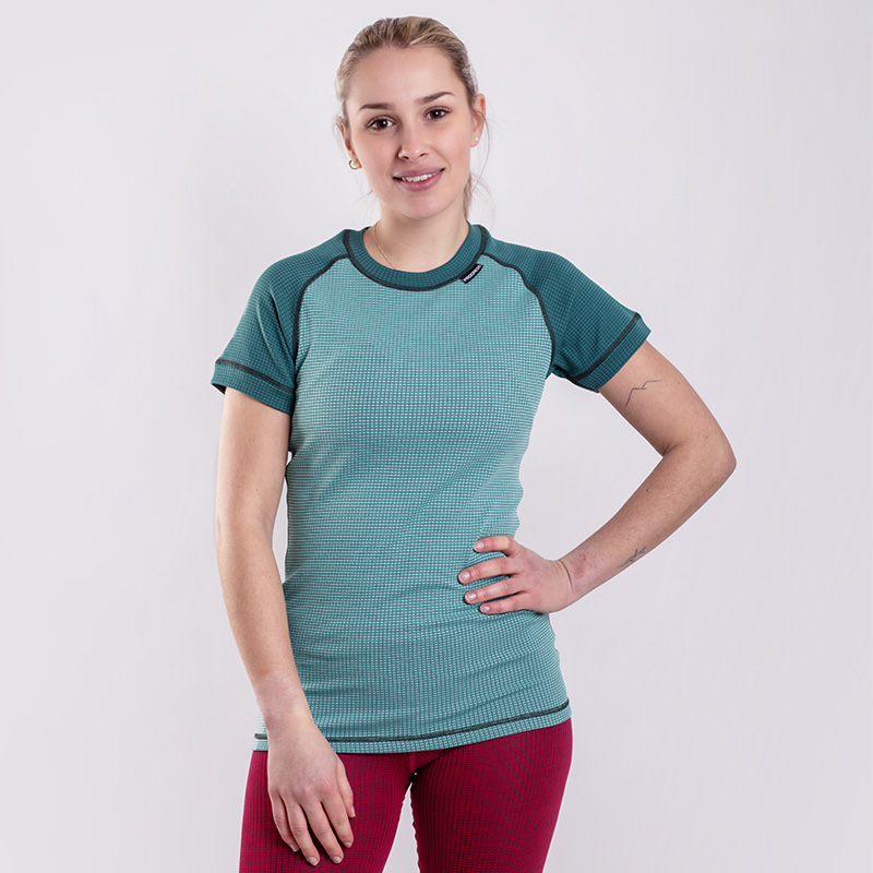 Women's functional short sleeve T-shirt