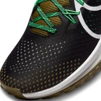 Men's running shoes