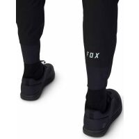 Pánske cyklistické nohavice Fox RANGER so zúženými nohavicami z odolnej elastickej tkaniny v elastickom 4- cestnom prevedení.
