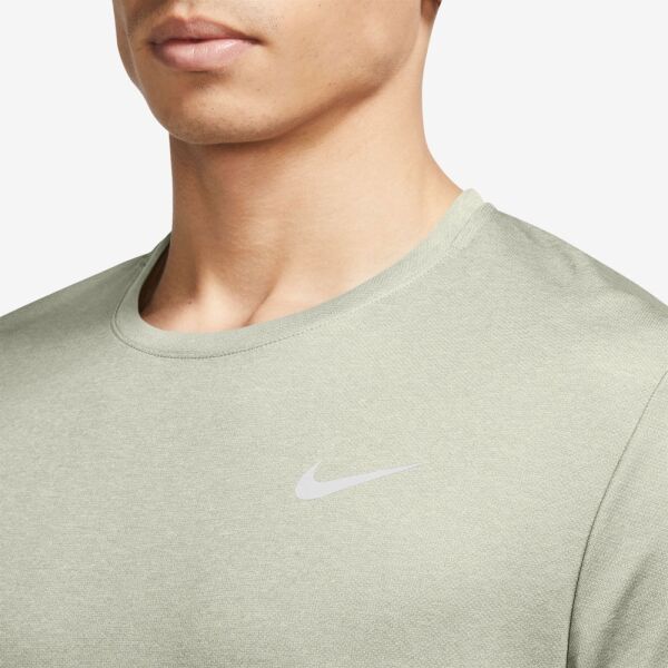 Nike NK DF UV MILER SS Herren Trainingsshirt, Beige, Größe S