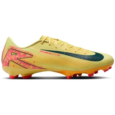 Men's football boots