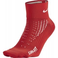 DRI-FIT LIGHTWEIGHT QUARTER RED - Běžecké ponožky