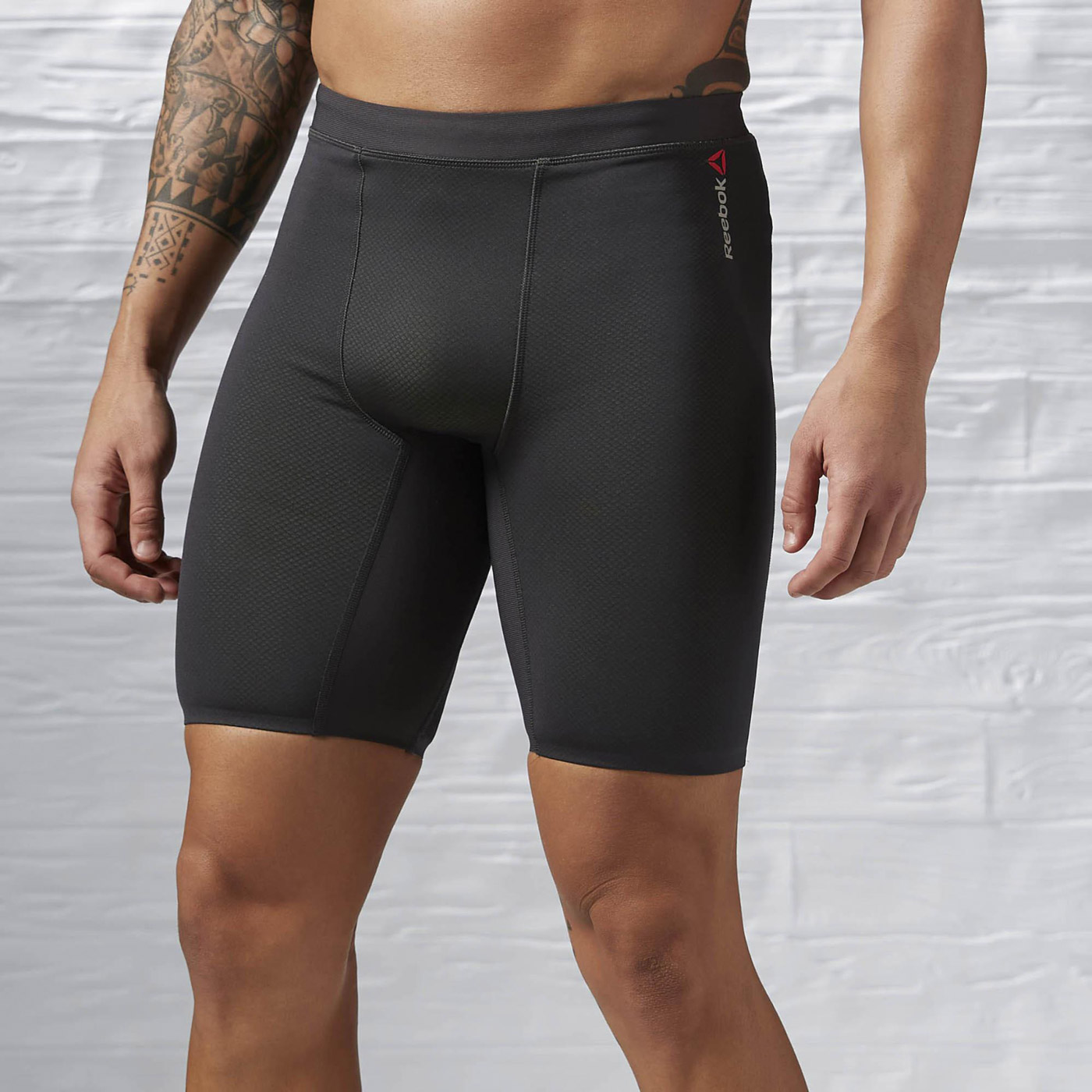 Men's compressive shorts