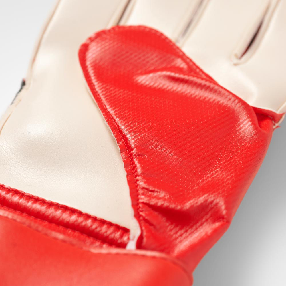 Kids’ goalkeeper gloves 