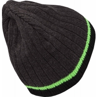 Плетена шапка за момчета