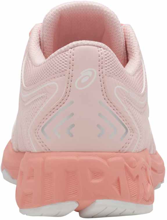 Kids’ running shoes