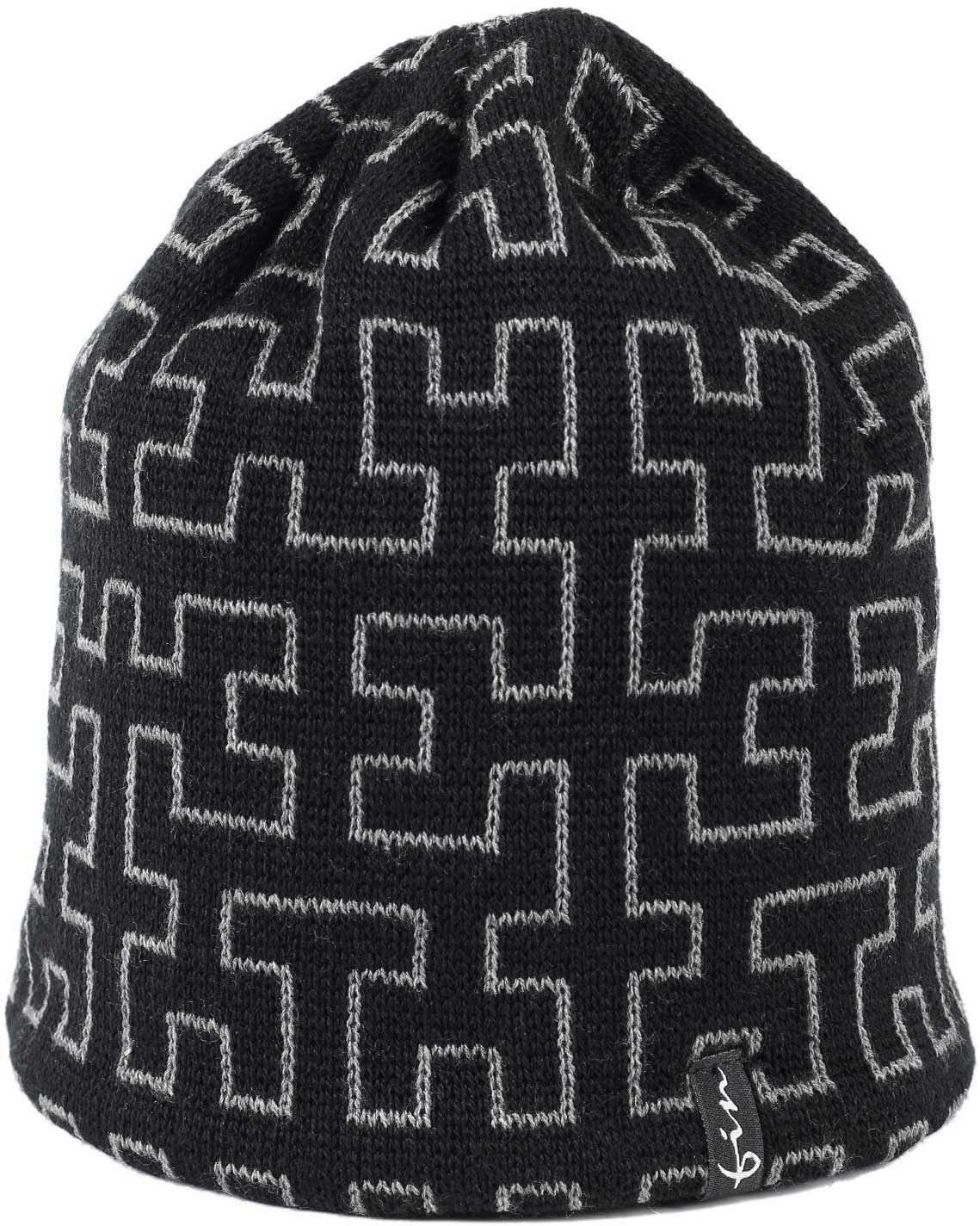 Зимна плетена  шапка