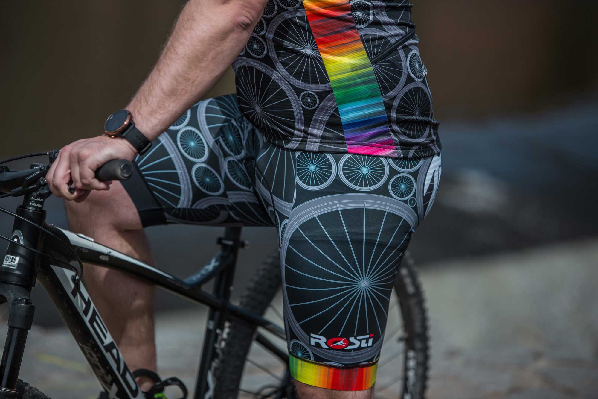 Pantaloni scurți ciclism bărbați cu bretele