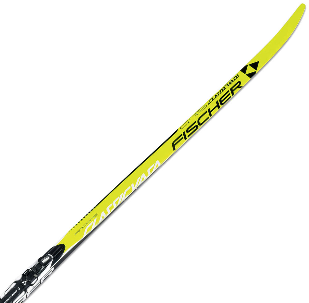 Classic style nordic skis with a smooth base